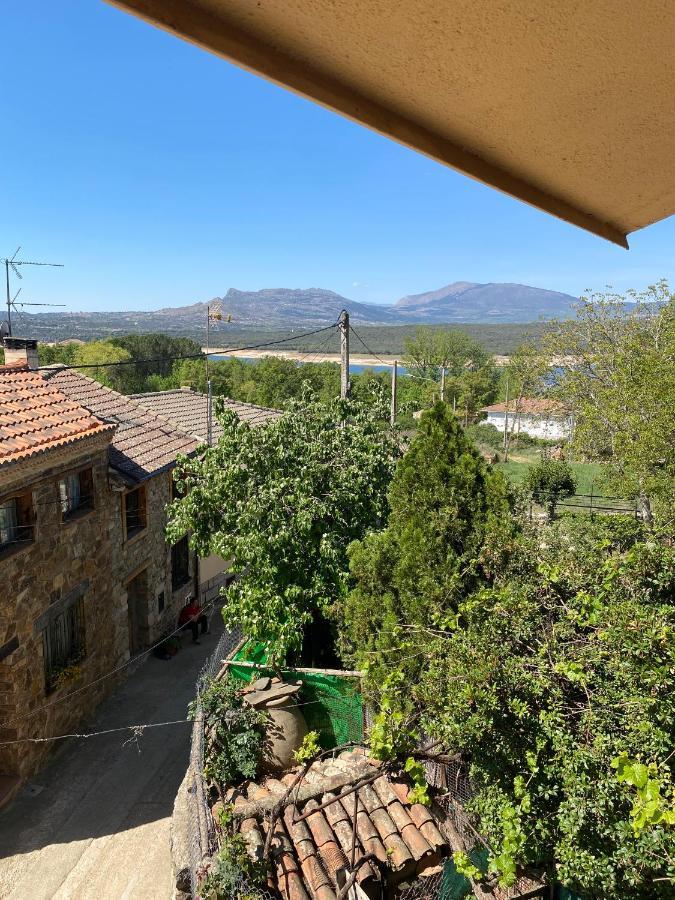 El Lago Cervera de Buitrago Extérieur photo